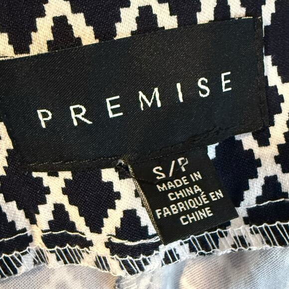 NWT Premise Navy & White print tummy control stretch ankle pants - Small - Picture 9 of 10